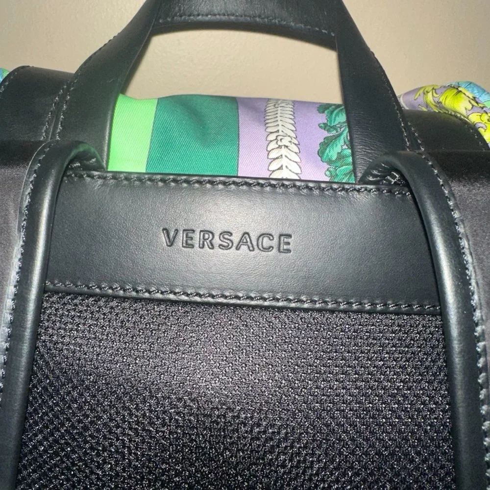 Versace backpack - Picture 3 of 4